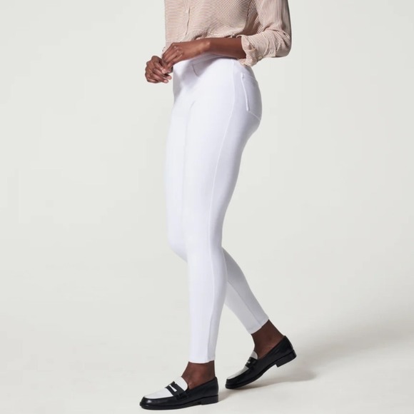 NWT.    SPANX Jeanish Leggings White size Large - Picture 1 of 12